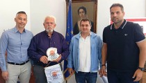 Συνάντηση του Δημάρχου Ήλιδας Χρήστου Χριστοδουλόπουλου με τη διοίκηση του Αθλητικού Συλλόγου ΗΛΙΔΑ BC, μετά την άνοδο της