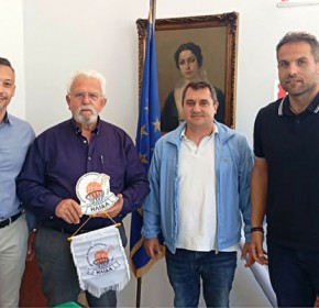 Συνάντηση του Δημάρχου Ήλιδας Χρήστου Χριστοδουλόπουλου με τη διοίκηση του Αθλητικού Συλλόγου ΗΛΙΔΑ BC, μετά την άνοδο της
