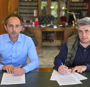 Δήμος Αρχαίας Ολυμπίας: Νέα εποχή για το γήπεδο Πελοπίου -Υπεγράφη η σύμβαση για σύγχρονη κερκίδα 600 θέσεων [PHOTOS]