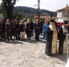 Δήμος Ανδρίτσαινας-Κρεστένων: Κατάθεση στεφάνων προς τιμήν των ηρώων [PHOTOS]