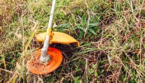 Ακαθάριστα οικόπεδα: Τελευταία ευκαιρία μέχρι 15 Ιουνίου - Τα πρόστιμα για τους παραβάτες