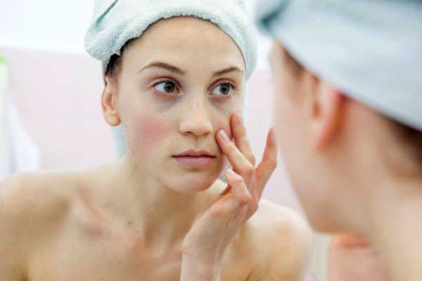 Πως επηρεάζει το στρες το δέρμα