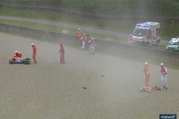 Βίντεο: Τρομακτικό ατύχημα στο MotoGp - Αναβάτης εκτοξεύτηκε από τη μηχανή τρέχοντας με 350 χλμ/ώρα