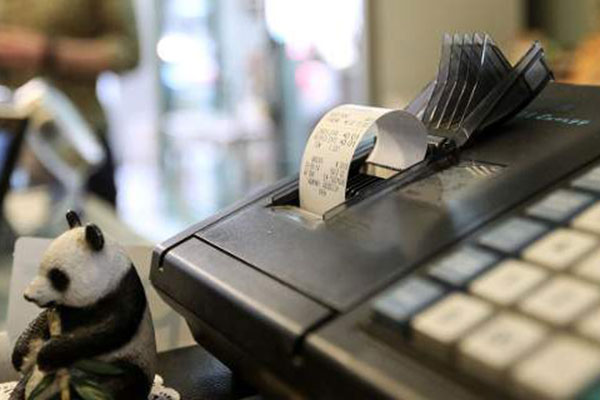 Αποδείξεις και πλαστικό χρήμα: Ποιοι θα κληθούν να πληρώσουν φοροχαράτσι 