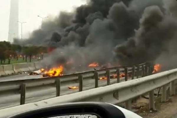 Πτώση ελικοπτέρου στην Κωνσταντινούπολη - Τουλάχιστον 5 νεκροί