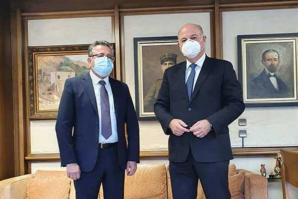 Μαρίνος Τσιάρας