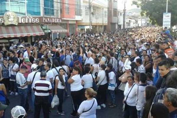 Η Κολομβία άνοιξε τα σύνορα στους εξαθλιωμένους της Βενεζουέλας