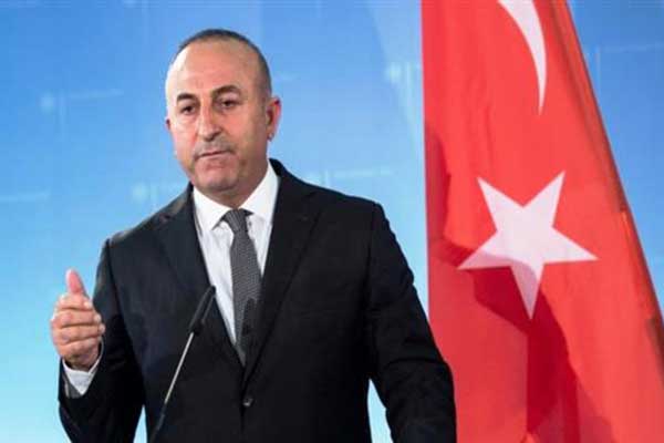 Η Ολλανδοί απαγόρευσαν στο αεροπλάνο του Τσαβούσογλου να προσγειωθεί στο Ρότερνταμ