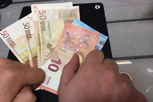 Νέα ρύθμιση: Ως και 120 δόσεις για χρέη σε Εφορία και Ασφαλιστικά Ταμεία!