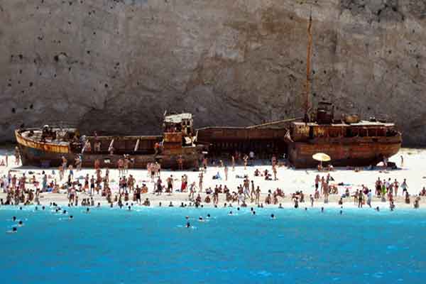 Η Ζάκυνθος στο Conde Nast Traveler | Το «Ναυάγιο» στις 10 πιο δημοφιλείς παραλίες στο Instagram