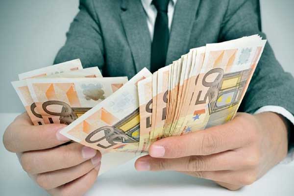 Αυτές είναι οι 12 αλλαγές σε τεκμήρια και φόρους