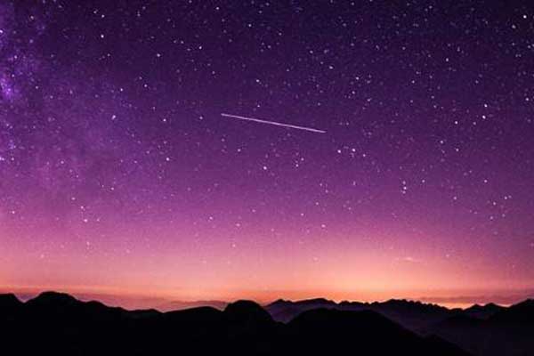 Βροχή αστεριών ξημερώματα Παρασκευής -Η πιο εντυπωσιακή των τελευταίων ετών