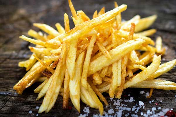 Επικίνδυνες οι τηγανιτές πατάτες κατά την ΕΕ: Υγιεινές με νέο κανονισμό