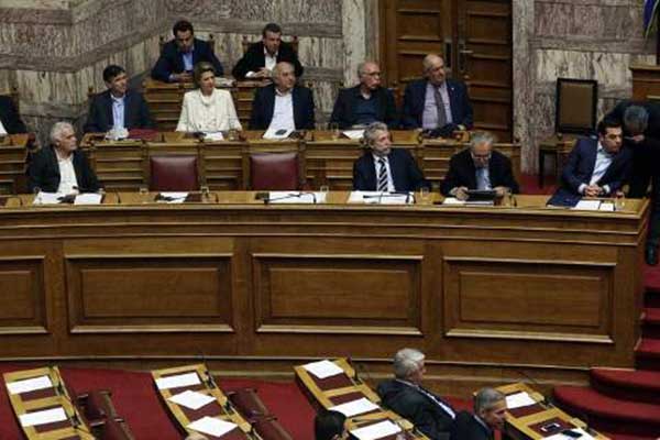 Με μέτρα 4,5 δις ευρώ, χωρίς ρήτρα χρέους, έρχεται το συμπληρωματικό Μνημόνιο στη Βουλή