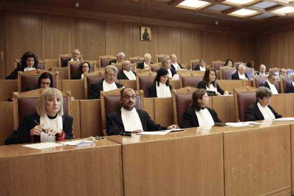 «Βόμβα» ΣτΕ: Νόμιμες οι περικοπές του νόμου Κατρούγκαλου  