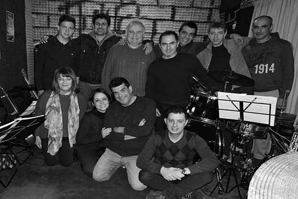 Abelon festival: Αφιέρωμα στον Β. Τσιτσάνη από τα «Χρώματα της Ήλιδας» - «Ό,τι κι αν πω δε σε ξεχνώ»