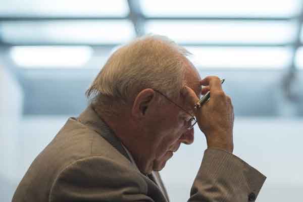 Reuters: Μένει ή φεύγει ο Σόιμπλε μετά τις γερμανικές εκλογές;