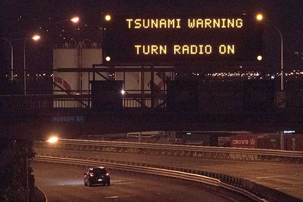 Βίντεο: Οι σειρήνες για τσουνάμι ηχούν στη Νέα Ζηλανδία
