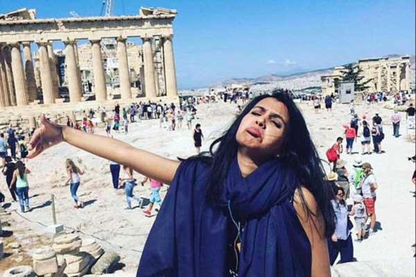 Νιόπαντρη έκανε ταξίδι του μέλιτος στην Ελλάδα χωρίς τον γαμπρό - ΦΩΤΟ