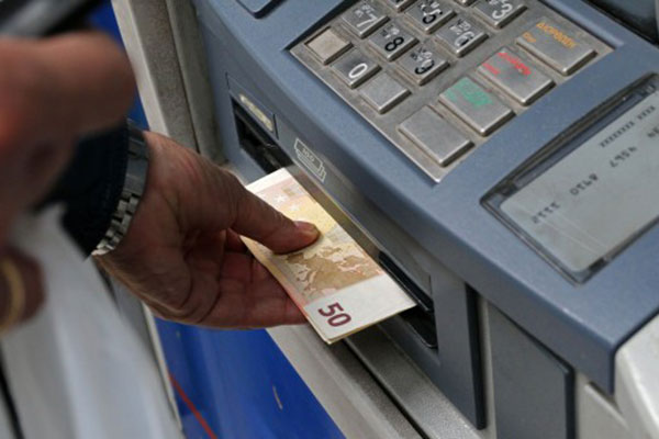 Συντάξεις: Δίχτυ ασφαλείας για κύρια και επικουρική στα 1.300 – Ποιοι θα χάσουν χρήματα και πόσα