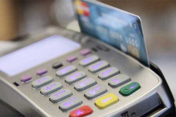 Ποιοι επαγγελματίες υποχρεούνται να εγκαταστήσουν POS εντός 3 μηνών –Πόσο είναι το πρόστιμο [λίστα]