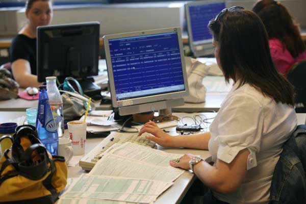 Ποιοι μπαίνουν πιο εύκολα στη ρύθμιση των 12 δόσεων