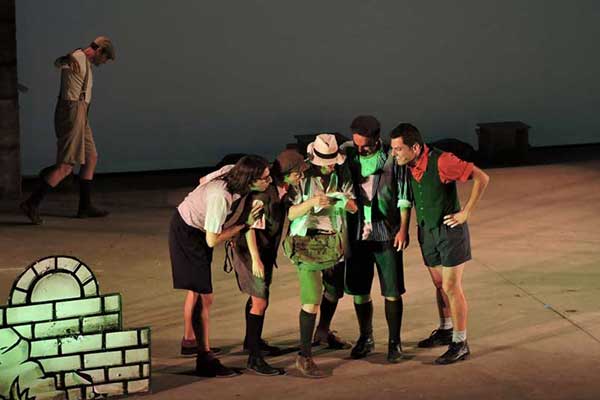 Αρχ.Ολυμπία: Εντυπωσίασαν μικρούς και  μεγάλους τα "Ψηλά Βουνά" του Ζαχαρία Παπαντωνίου [PHOTOS]