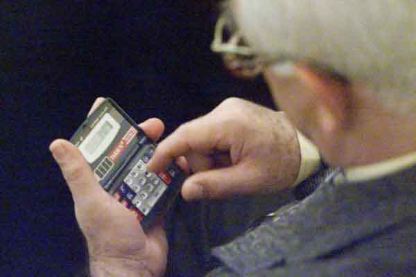 Συντάξεις: Ποιοι και πως μπορούν να βγουν στα 62 έτη – 400.000 ασφαλισμένοι γλιτώνουν 5 χρόνια