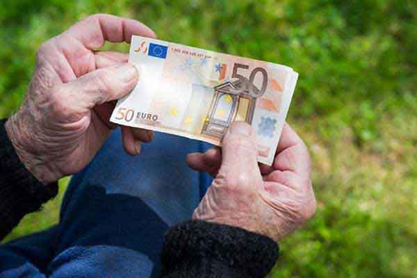 Έρχονται αυξήσεις έως 100% στις κατώτατες συντάξεις