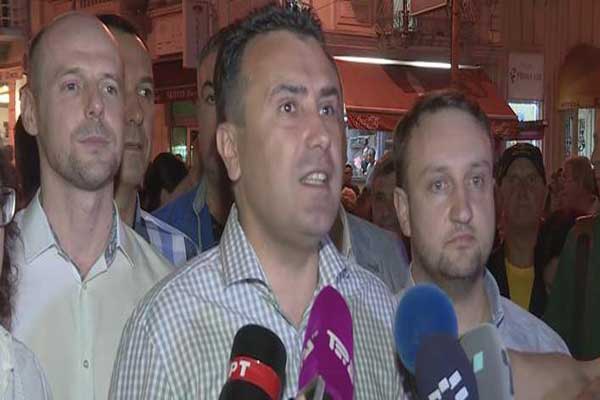 Η φιέστα του Ζάεφ για το ΝΑΤΟ: Η «Μακεδονία» έχει λόγο να γιορτάζει [εικόνες] 