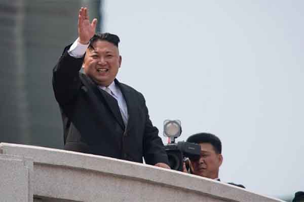 Ρίχνει τους τόνους ο Κιμ Γιονγκ Ουν: Ζητά από τους «χαζούς Yankees» να μην προκαλούν