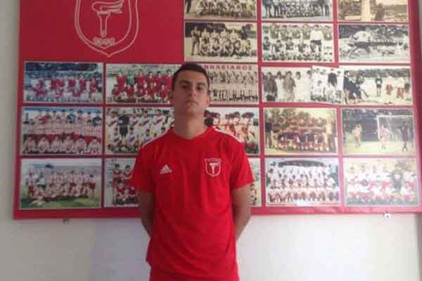 Στον Πανηλειακό ο 19χρονος κεντρικός μέσος Νίκος Βιτωράτος