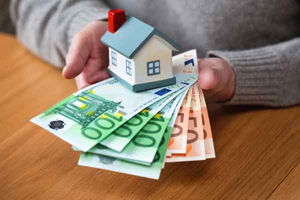 Οι αλλαγές στον ΕΝΦΙΑ και τους φόρους μεταβιβάσεων, κληρονομιών και γονικών παροχών