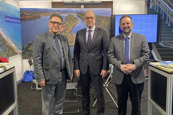 IMG 6d5df5a14e3e8d348551977570334c0e V