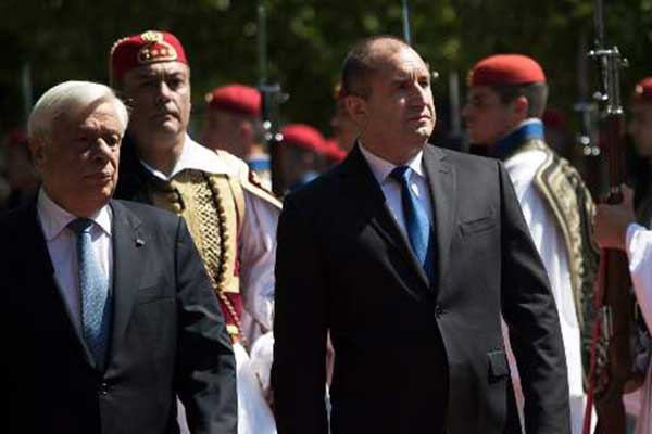 Πρόεδρος Βουλγαρίας: Η λύση στο ονοματολογικό των Σκοπίων να μην περιλαμβάνει εδάφη μας