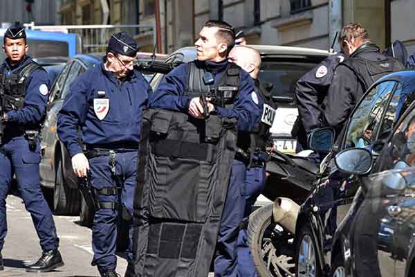 Έκρηξη παγιδευμένου δέματος στα γραφεία του ΔΝΤ στο Παρίσι