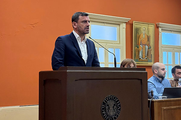 ea0c8cba 62b7 4e98 a025 2185cca8f764