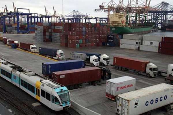 Πλήγμα για την ΤΡΑΙΝΟΣΕ: Η Cosco επενδύει σε δικό της σιδηροδρομικό δίκτυο στην Ελλάδα