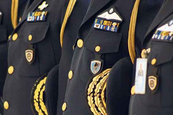 Λανθασμένες οδηγίες κόστισαν στους ένστολους από 50 έως 400 ευρώ τον μήνα