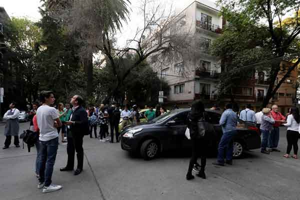Σεισμός 7,5 Ρίχτερ ταρακούνησε το Μεξικό