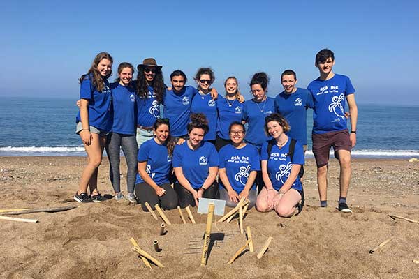 Νωρίς φέτος η πρώτη φωλιά της καρέτα στον Κυπαρισσιακό κόλπο! [PHOTOS]