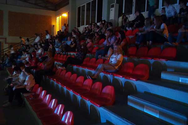 IMG 20190530 222103-θεατές-στο-Κλειστό