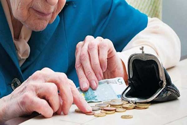 «Μαχαίρι» έως 38% σε 805.000 επικουρικές τον Σεπτέμβριο