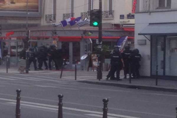 Ξανά άνω - κάτω το Παρίσι! Ανέφεραν πυροβολισμούς και ομηρία, αλλά τελικά... λάθος συναγερμός!