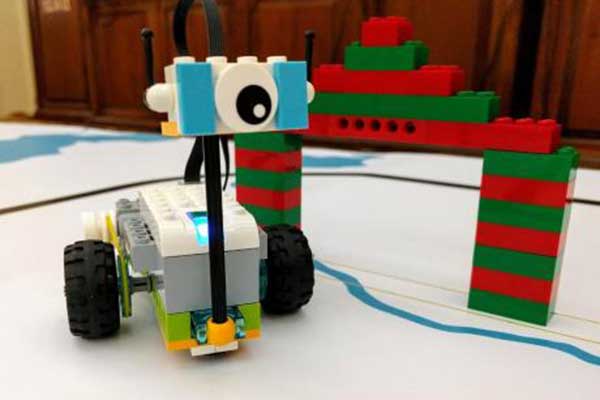 O "Μέγας Αλέξανδρος" το ... ρομπότ πέρασε επιτυχώς από Πύργο και Πάτρα [VIDEO]