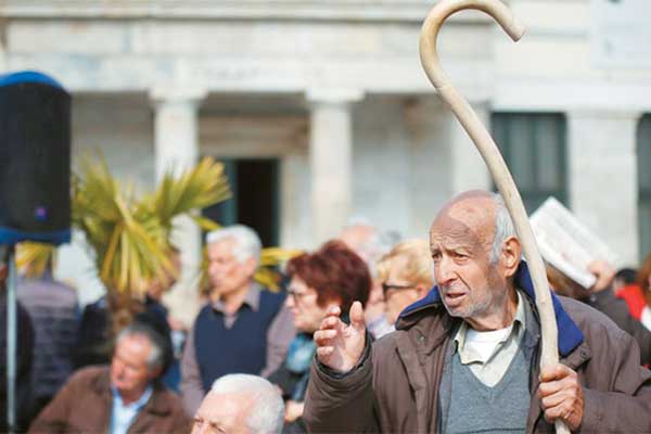 Ποιοι συνταξιούχοι χάνουν και πόσα από το 2019