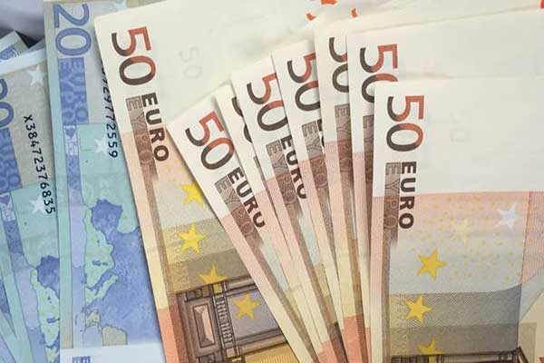 Εγκρίθηκε το ΚΕΑ: Πότε θα πιστωθούν τα χρήματα στους δικαιούχους