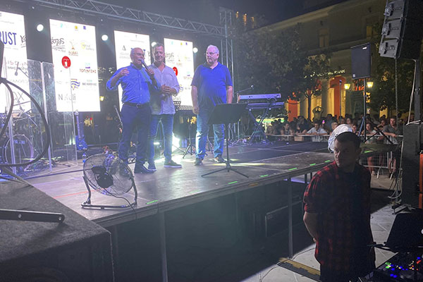 455929904 122166745268177802 1351478793400205303 n