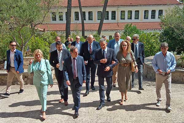 mnimonio metaptyxiako 9