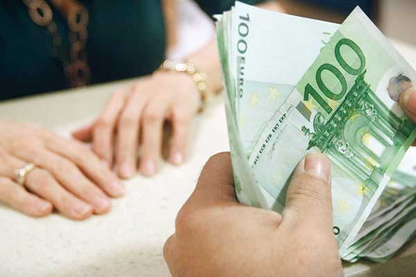 Εως 21 Οκτωβρίου η κατάθεση του οικογενειακού επιδόματος - Ποιοί το δικαιούνται